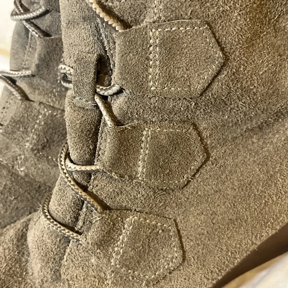 Sorel Women's Toronto Wedge Mushroom Color Suede Bootie Size 9.5